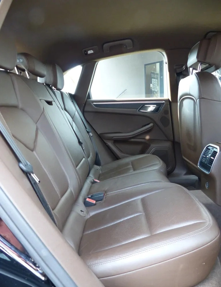 Porsche Macan cena 154900 przebieg: 92959, rok produkcji 2017 z Limanowa małe 301
